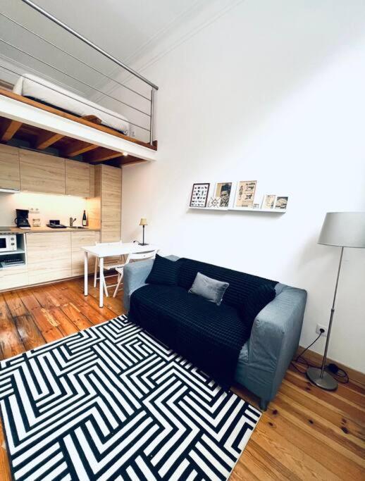Lisbon Lovely Mezzanino Studio Close To Lx Factory Exterior photo