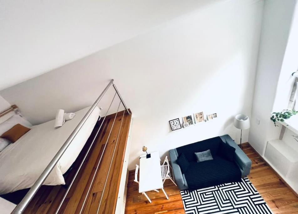 Lisbon Lovely Mezzanino Studio Close To Lx Factory Exterior photo